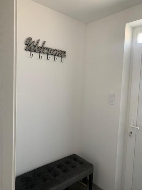 New Home Guest House เกอเดิลเลอ ภายนอก รูปภาพ